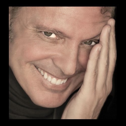 LUIS MIGUEL